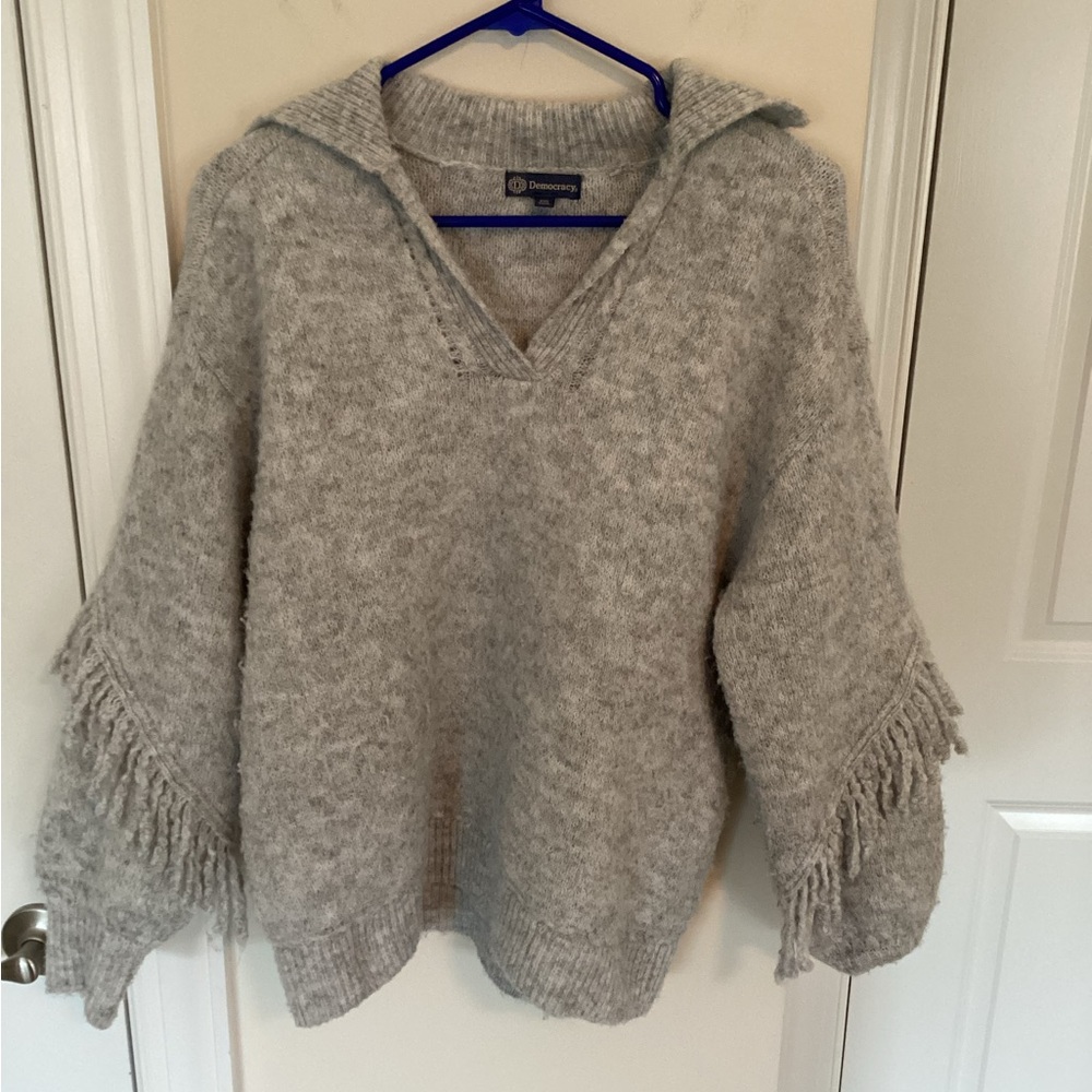 Democracy Light Gray V-Neck Sweater with Fringe